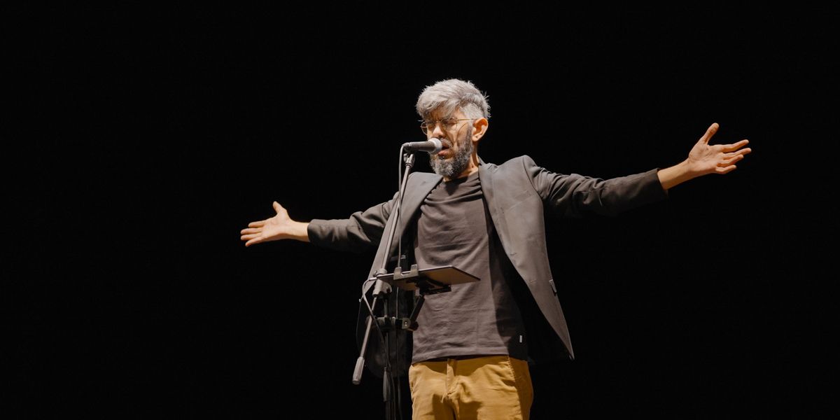 GRANDI NUMERI. Uno spettacolo di slam poetry, stand-up comedy e analisi dei dati personali